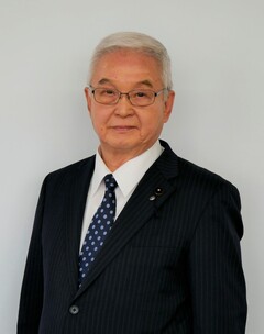 明神健夫　議長